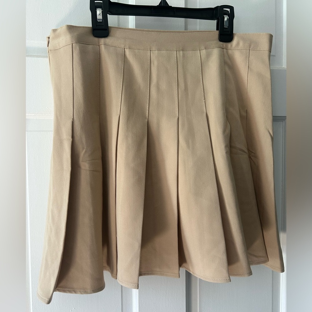 Urban Coco Pleated Skirt Skort size L